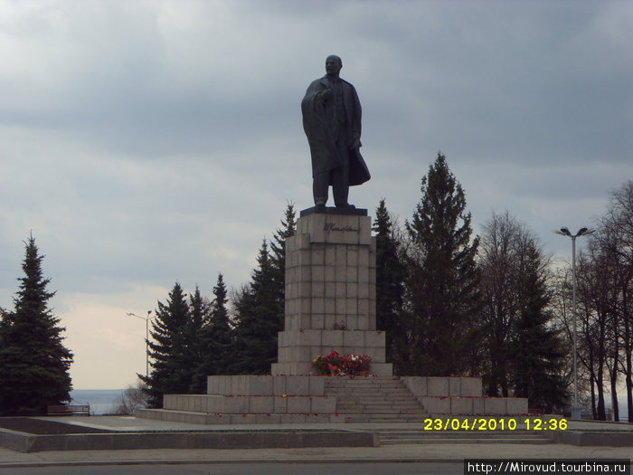 Дождливый весенний день в Ульяновске Ульяновск, Россия