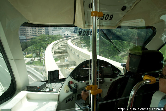 Кабина машиниста в KL Monorail. Куала-Лумпур, Малайзия