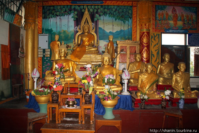 Будды в храме Бангкок, Таиланд