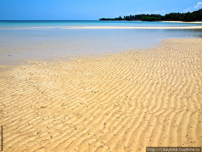 Отлив. На разных пляжах острова выражен по-разному. В этом месте, по-моему, самый сильный Остров Самуи, Таиланд