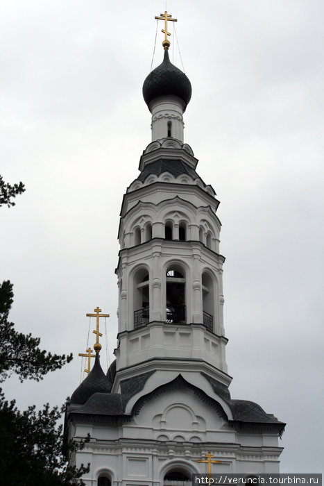 Самая большая церковь района. Она вмещает до 800 человек. Зеленогорск, Россия