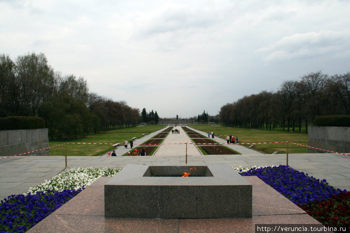 Вход на кладбище. Санкт-Петербург, Россия