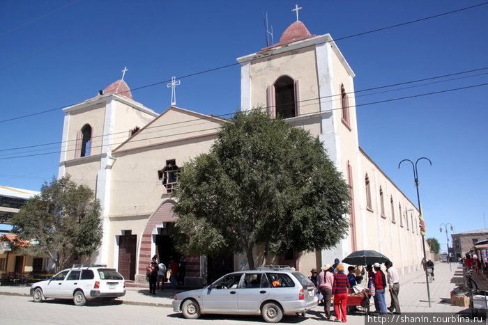Церковь в Уюни Уюни, Боливия