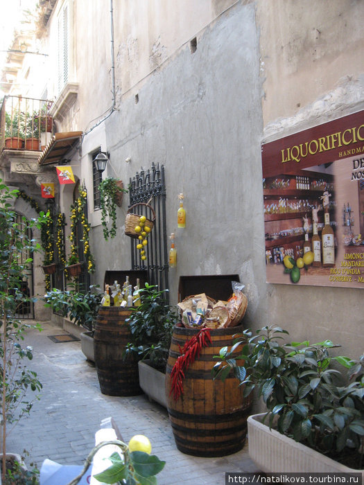 улочки на ортидже Сиракуза, Италия