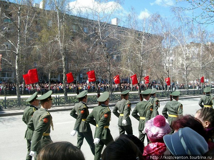 Завершение парада. Новосибирск, Россия