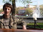 Юра на фоне Комсомольского пруда