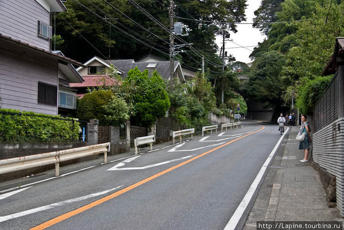 Дорога от Цуругаока Хатиман-гу в Кита-Камакуру Камакура, Япония