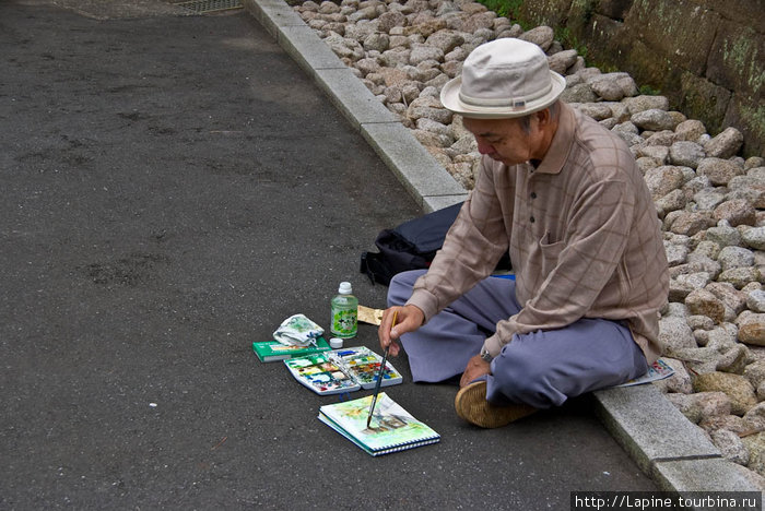 Кэнтё-дзи: пенсионер-рисовальщик Камакура, Япония