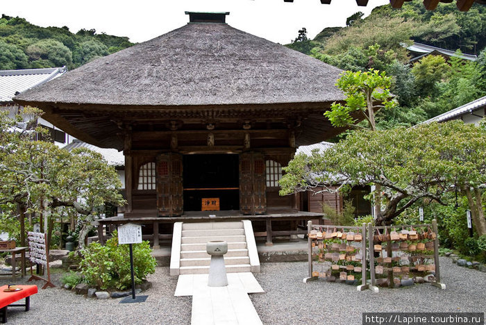 Энгаку-дзи: мавзолей самого знаменитого настоятеля храма Камакура, Япония
