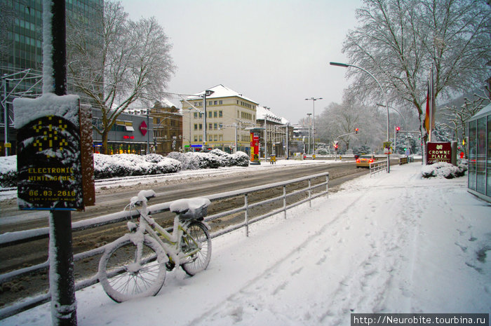 Город в снегу. 2010 — одна из самых снежных зим за последние 20 лет Гейдельберг, Германия