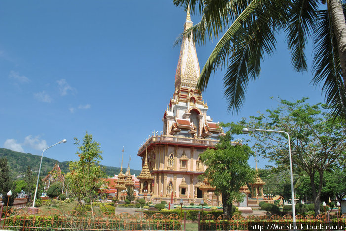 Самый красивый храмовый комплекс на острове Пхукет Остров Пхукет, Таиланд