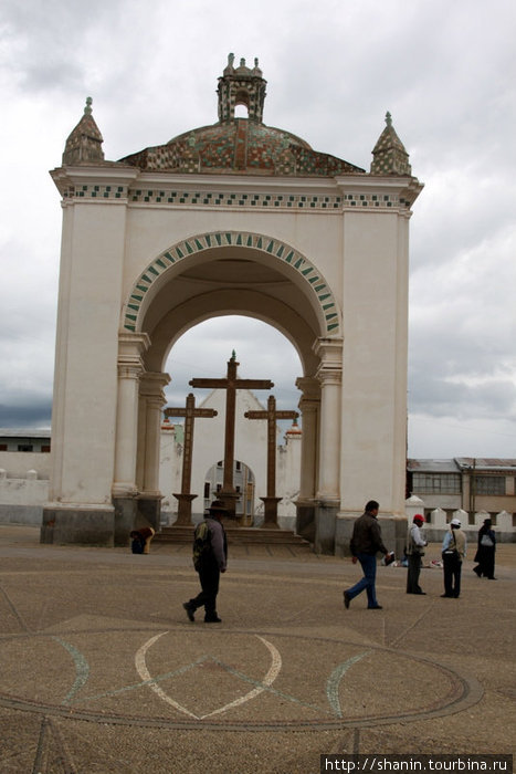 Город на берегу Титикаки Копакабана, Боливия