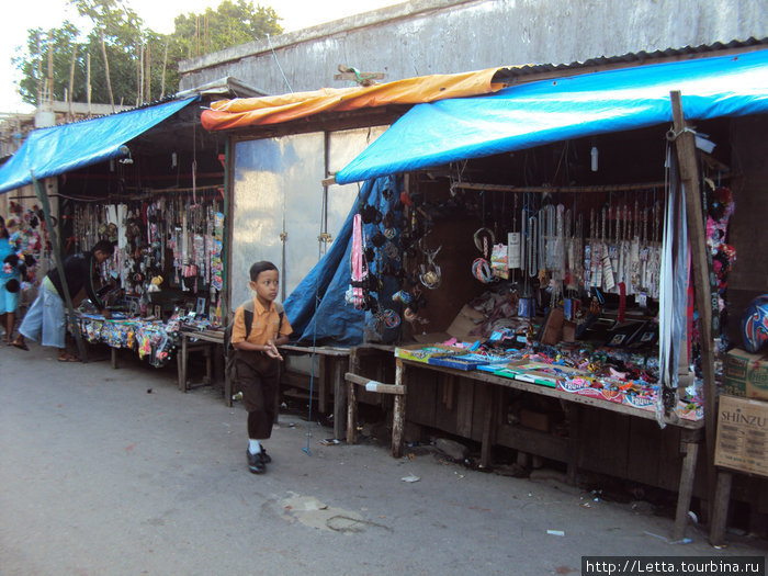 Местный рынок Купанг, Вест-Тимор, Индонезия
