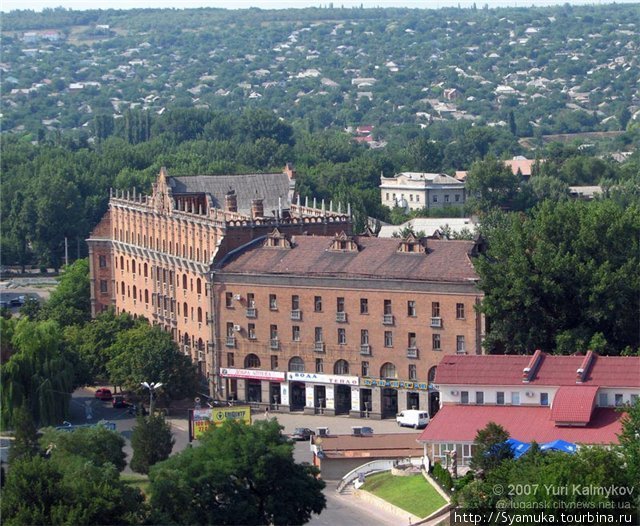 Гостиница Украина (фото из интернета). Луганск, Украина