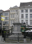 Памятник Маргарите Австрийской