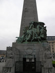 Памятник погибшим солдатам в 1ую и 2ую Мировые войны.