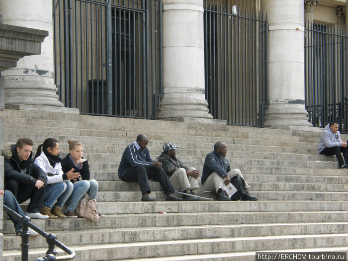 Люди в Брюсселе Брюссель, Бельгия