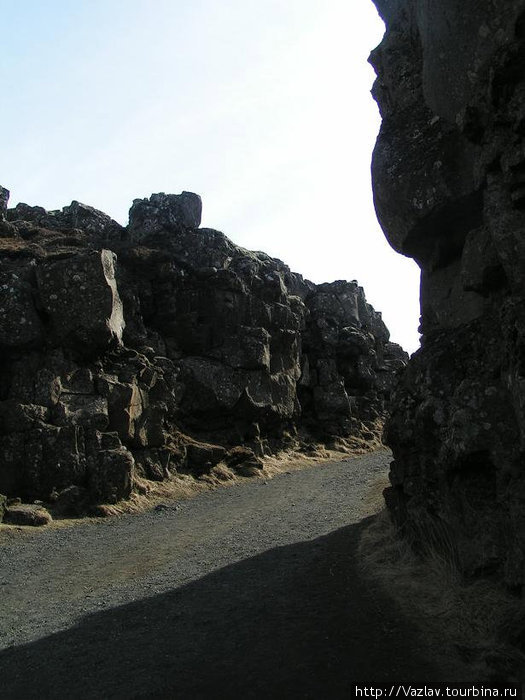 За поворот Тингвеллир Национальный парк, Исландия