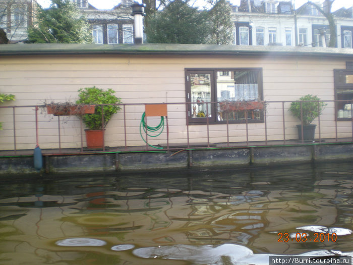 дом на воде Амстердам, Нидерланды