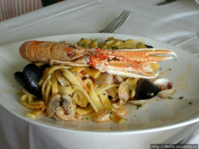 Паста с морепродуктами Позитано, Италия