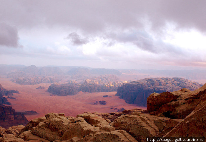 Джабль Рам: тишина и красный песчаник Пустыня Вади Рам, Иордания