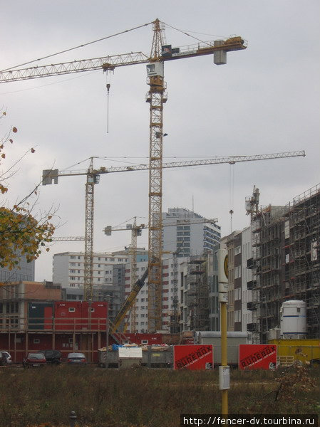 Стройка — нормальное осеннее явление для любого европейского города. Берлин, Германия