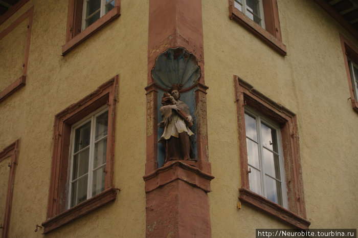 Городские улочки у подножья замка Гейдельберг, Германия
