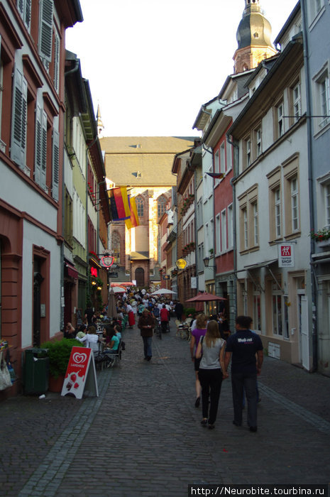 Городские улочки у подножья замка Гейдельберг, Германия