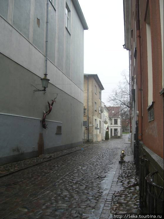 На мокрых улочках Старой Клайпеды Клайпеда, Литва