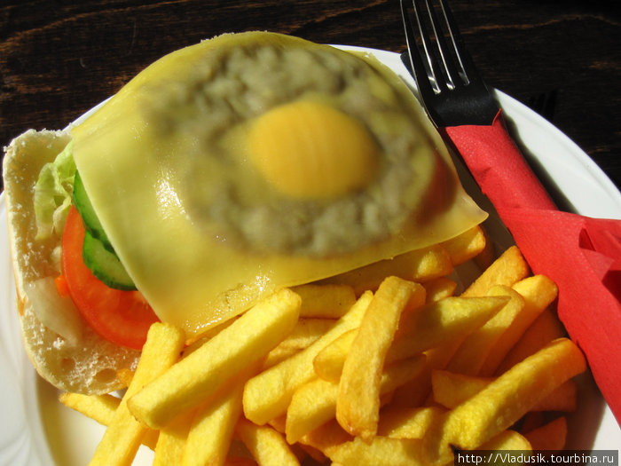 После этих обедов больше всего на свете хотелось, как обычно, вареной картошки Волендам, Нидерланды