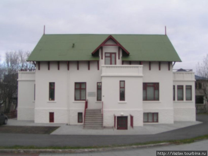Многоступенчатый дом Рейкьявик, Исландия