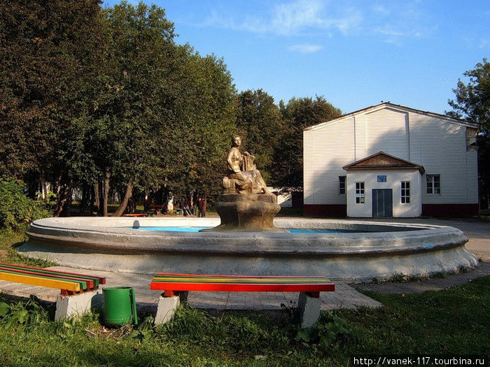самый большой фонтан в парке Шумерля, Россия