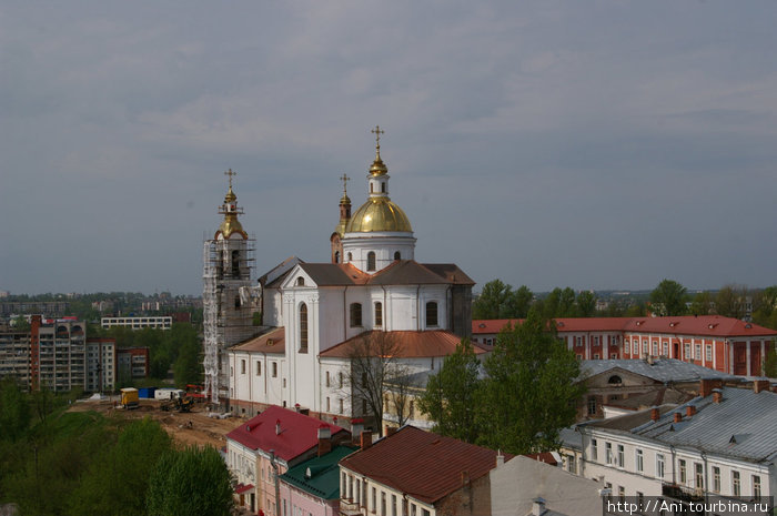 строящийся Успенский собор Витебск, Беларусь