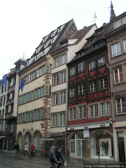 Здание в два окна Страсбург, Франция