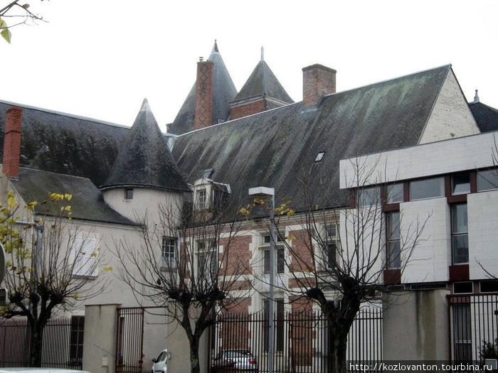 Резиденция Жана Валуа, графа Ангулемского. Роморантен-Лантене, Франция