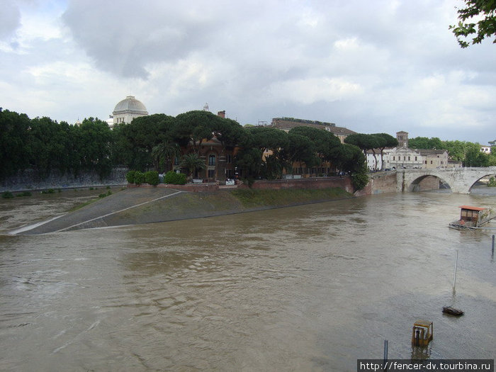 Тибр - великая Римская река Рим, Италия