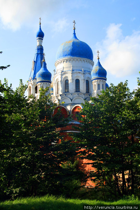 Покровский собор там же. Санкт-Петербург и Ленинградская область, Россия