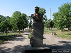 Памятник А. М. Горькому.