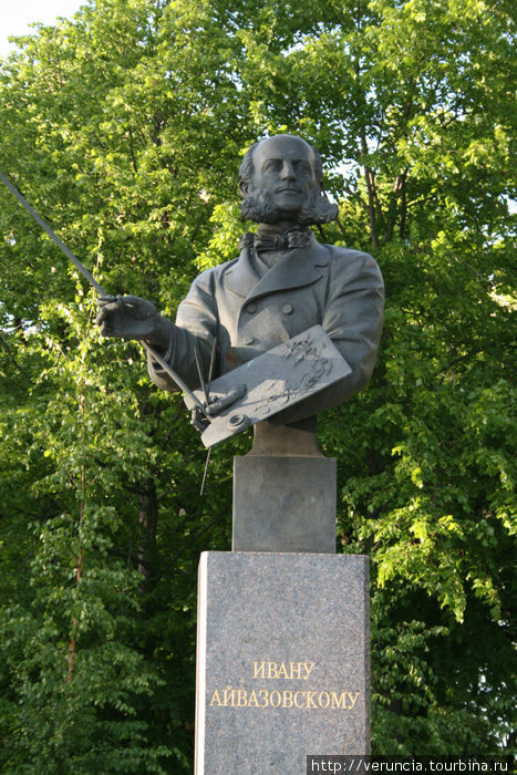 Памятник Айвазовскому. Кронштадт, Россия