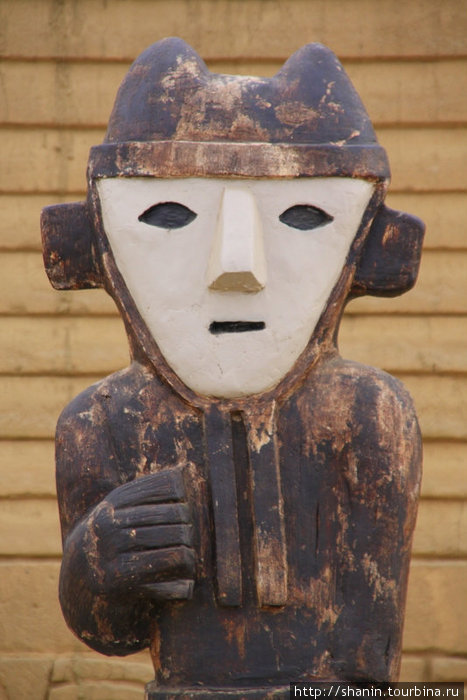 Статуя жителя города Чан-Чан Трухильо, Перу