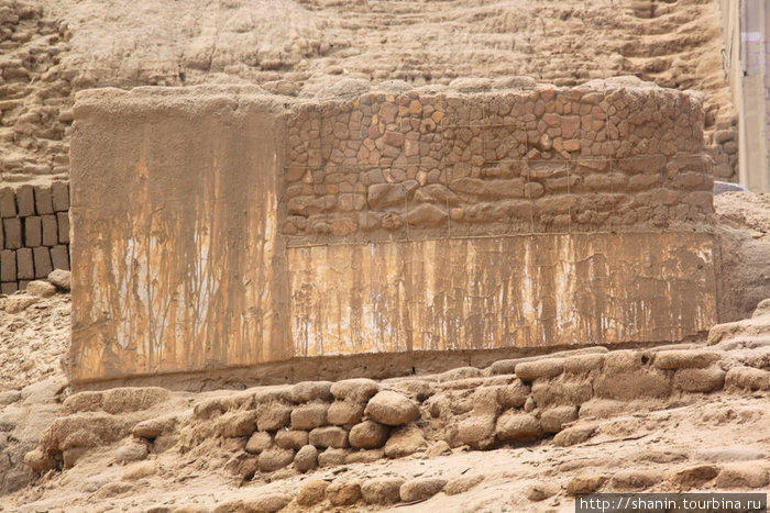 Стена храма Трухильо, Перу