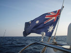 Под Австралийским флагом, дабы сбить с панталыку пиратов...