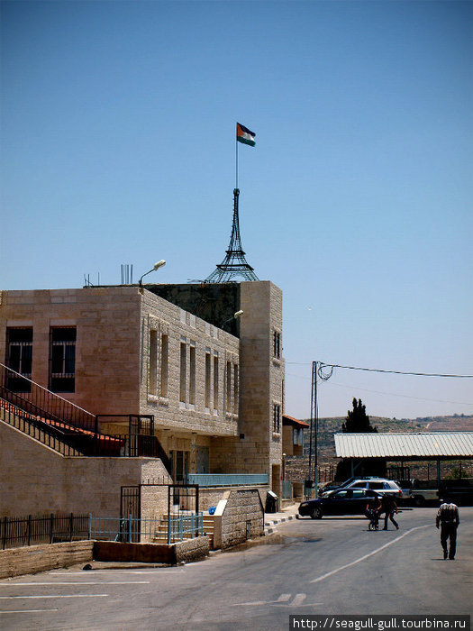 Эммаус эль-Кубейбе: монастырь-изгнанник Кубейбе, Палестина