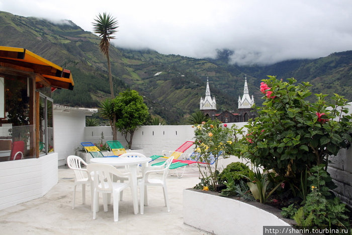 На крыше хостела Баньос, Эквадор