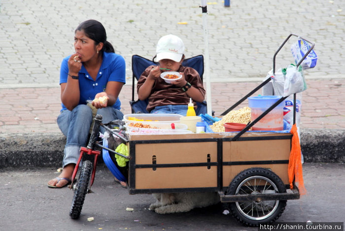 Сами продают, сами и едят Кито, Эквадор
