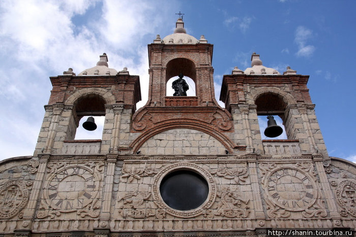 Колокола на соборе Санта Барбары Риобамба, Эквадор