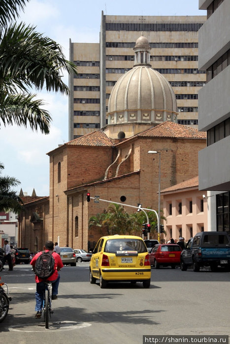 Церковь Святого Франциска Кали, Колумбия