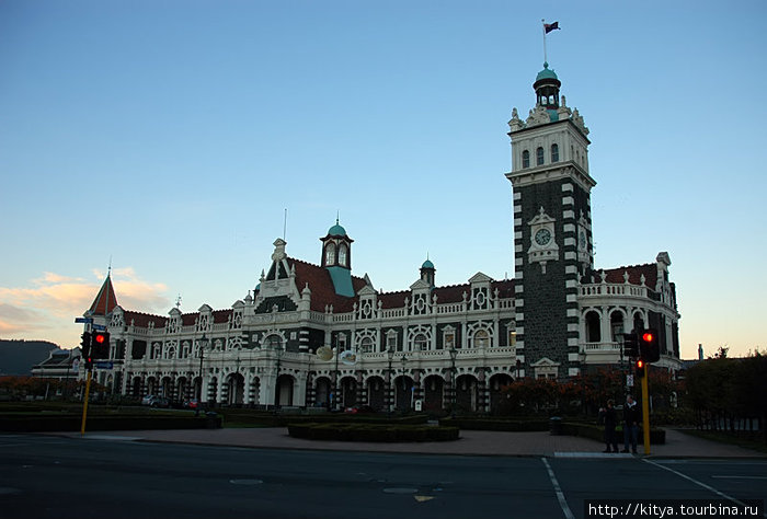Здание железнодорожного вокзала Данидин, Новая Зеландия