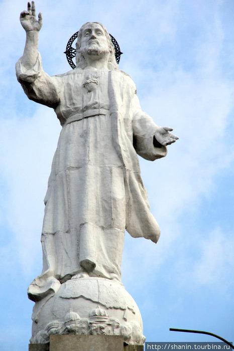 Статуя Христа в Кукуте Кукута, Колумбия