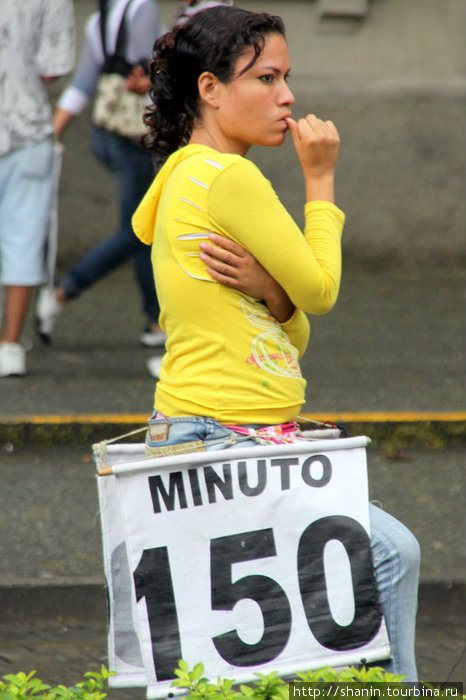 Девушка готова к общению — одна минута 150 песо! Медельин, Колумбия